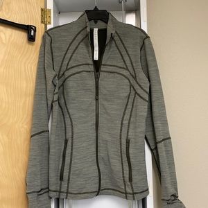 Lululemon size 14 light weight jacket